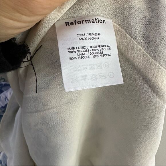 Reformation Esther Dress in Pompadour - Picture 3 of 9